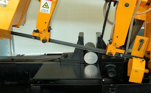 营山数控带锯床自动送料精度会出现偏差吗? 营山数控带锯床自动送料精度会出现偏差吗?